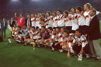 Germany football players with World Cup trophy